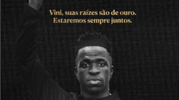 "Vini, há uma nação inteira orgulhosa de você", diz publicação da CBF