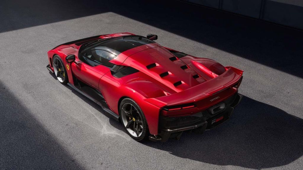 Ferrari F80: hipercarro tem motor V6 híbrido de 1200 cv