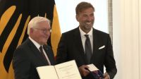 Klopp: "Alemão mais popular da Grã-Bretanha" é homenageado por presidente alemão