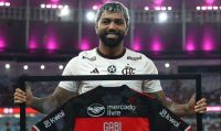 Flamengo homenageia Gabigol antes de clássico contra o Fluminense