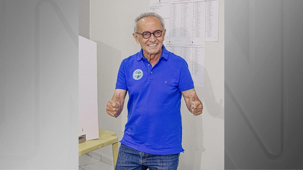 O prefeito de João Pessoa, Cicero Lucena (PP), que é candidato à reeleição, votou na manhã deste domingo (6)