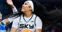 Brasileira é eleita para o quinteto ideal de novatas da WNBA