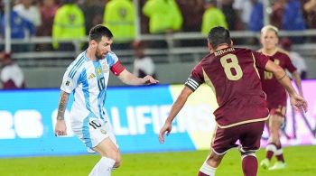 Camisa 10 expressa frustração com o desempenho da equipe em um jogo difícil, mas celebra retorno à Seleção 