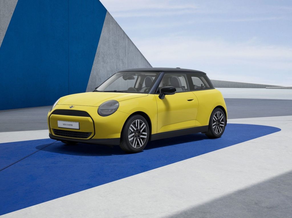 Mini Cooper E tem 184 cv de potência