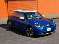 Mini anuncia Cooper elétrico para o Brasil com até 303 km de autonomia