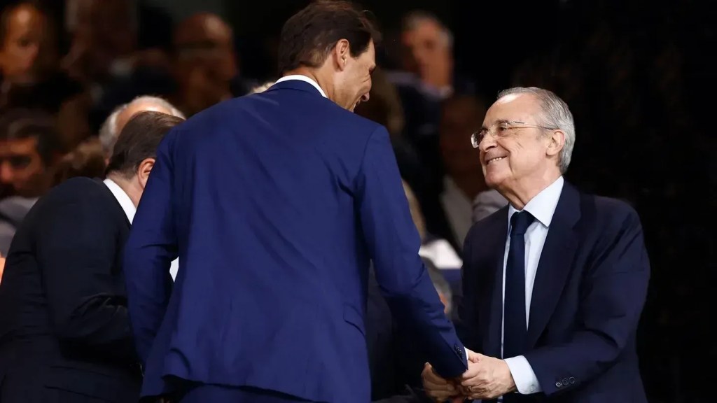 Nadal cumprimenta Florentino Pérez, presidente do Real Madrid