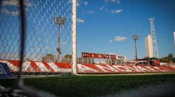 Equipes se enfrentam nesta terça-feira (22)