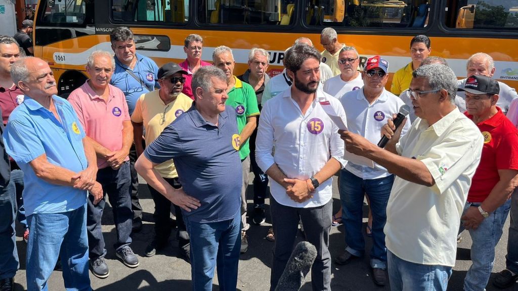 Gabriel disse que, caso seja eleito, garantirá melhorias nas condições de trabalho dos motoristas de ônibus