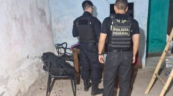 Agentes apreenderam computador e celular na casa da investigada