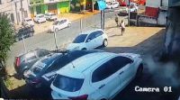 Vídeo: homem é morto a tiros na entrada de delegacia no RS