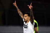 Botafogo vence, mantém a liderança e complica a situação do RB Bragantino no Brasileiro