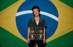 1 mês de Bruno Mars no Brasil: tudo o que ele fez por aqui, além dos shows