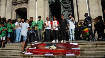 Crime tirou a vida de oito meninos e adolescentes há mais de 30 anos, no Rio de Janeiro.