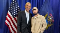 Saiba que rap de Eminem foi cantado por Obama em comício de Kamala