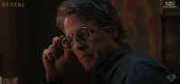 "Herege": Hugh Grant desafia jovens missionárias em jogo perturbador em trailer