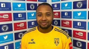 Dois jogadores do Lancing foram convocados para a seleção de Bermudas, o que forçou adiamento de partida