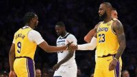 NBA: LeBron James faz história e é o primeiro a jogar com filho na liga