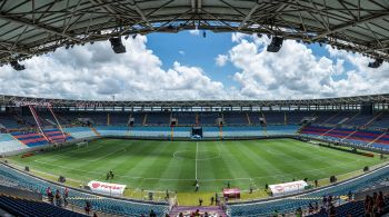 Marcado para 18h, duelo das Eliminatórias inicia às 18h30 após argentinos reclamarem do gramado