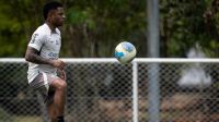 Diego Palacios vai a campo e segue em trabalhos de recuperação no Corinthians