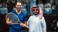 Saiba quanto vale a raquete de ouro que Rafael Nadal ganhou na Arábia Saudita