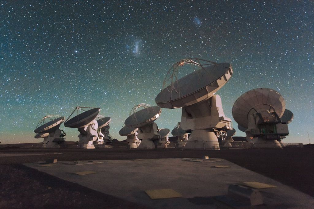 Atacama Large Millimeter/submillimeter Array no Planalto Chajnantor, nos Andes chilenos