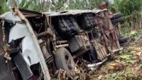 Três pessoas morrem após capotamento de trio elétrico em rodovia de Pernambuco