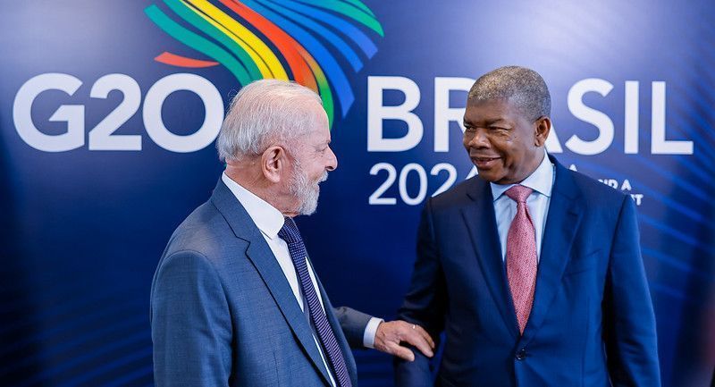 Presidente da República, Luiz Inácio Lula da Silva, durante reunião com o Presidente da República de Angola, João Manuel Gonçalves Lourenço.