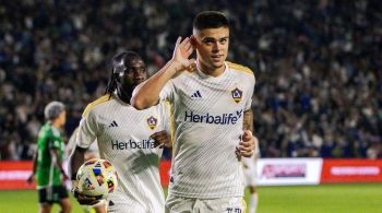 Gabriel Pec chegou a 32 participações em gol, após marcar e dar uma assistência na goleada do LA Galaxy na última sexta-feira (1)