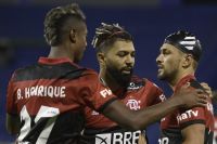 Trio do Flamengo pode igualar Zico em número de títulos