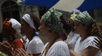 O ritual começa após o enterro e dura de três a sete dias 