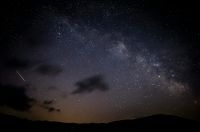 Chuva de meteoros Leonidas atinge pico no fim de semana; saiba como observar