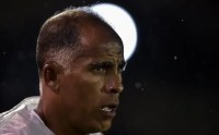 Pedrinho confirma Felipe "Maestro" como técnico interino do Vasco