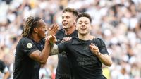 Corinthians resolve cedo, bate o Vasco e chega a sexta vitória seguida