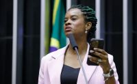 Deputada recebe ameaças e ofensas racistas em 43 e-mails e aciona autoridades