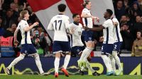 Inglaterra goleia Irlanda e garante acesso à elite da Nations League