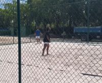 Sem clube desde a saída do Fluminense, Marcelo posta vídeo jogando futevôlei; veja