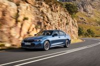 Novo BMW 330e M Sport: sedã híbrido ganha autonomia elétrica