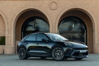 Novo Porsche Macan elétrico inicia comercialização no Brasil