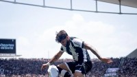 Bastidores: Yuri pediu para seguir em campo e não preocupa no Corinthians