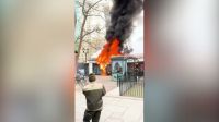 Incêndio atinge mercado de Natal em NY; veja vídeo