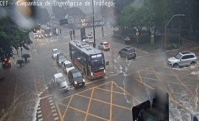 Chuva em São Paulo causa pontos de alagamentos; tempestades seguem até sexta