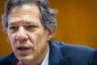 Ausência de Haddad em reunião de Lula causa estranheza na Petrobras