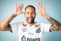 Enquete Neymar: craque reestreia pelo Santos após 12 anos