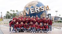 Durante folga, jogadores do São Paulo visitam parques da Universal