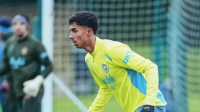 Vitor Reis projeta crescimento de carreira e imagem no Manchester City