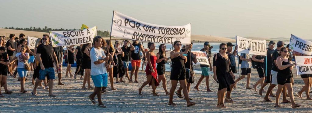 Manifestação contra a concessão da área de Jericoacoara, no Ceará