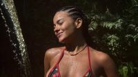 Bella Campos abre álbum de fotos ao curtir dia de sol em cachoeira