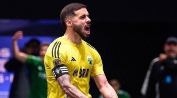 Artilheiro fez hat-trick e comandou vitória do Brasil na Kings World Cup Nations