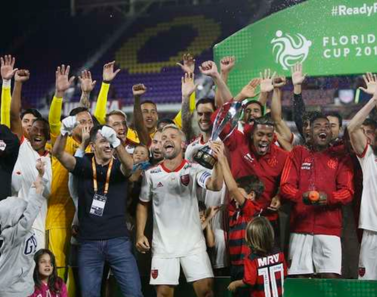 Flamengo comemorando título da FC Series