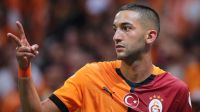 Campeão da Champions pelo Chelsea troca Galatasaray pelo futebol do Catar